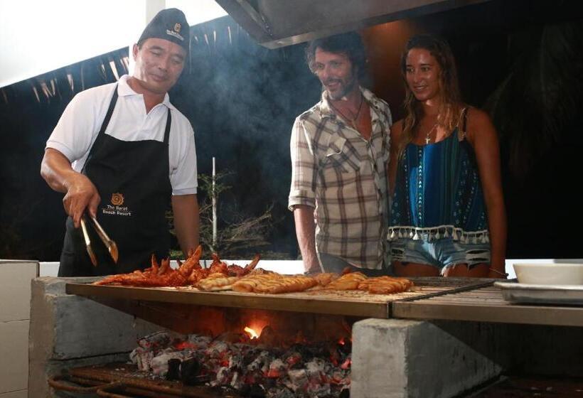 The Barat Tioman Beach Resort