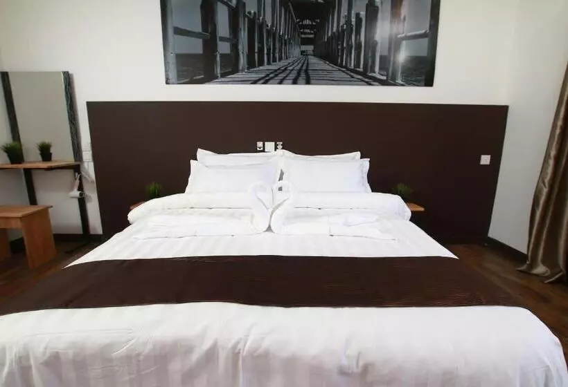 The Barat Tioman Beach Resort