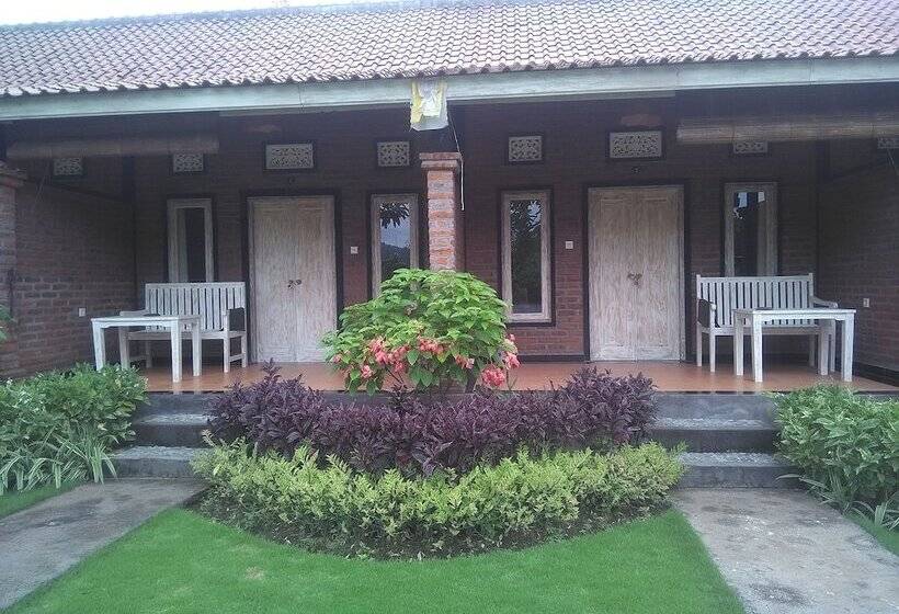 تختخواب و صبحانه Krisna Homestay