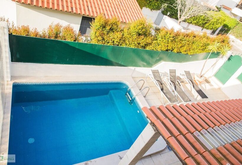 Help Yourself Hostels  Carcavelos Coast