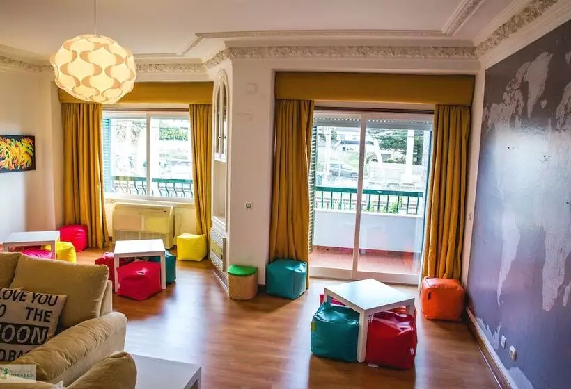 Help Yourself Hostels  Carcavelos Coast