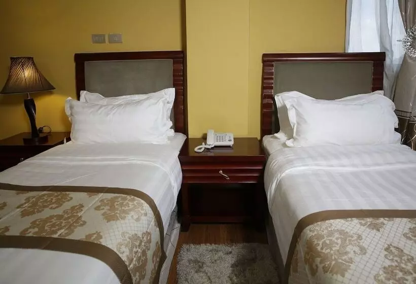 هتل Blue Nest
