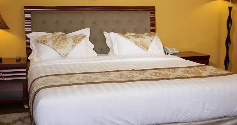 هتل Blue Nest