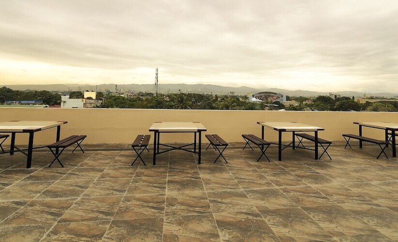 Hotel Cebu Courtyard