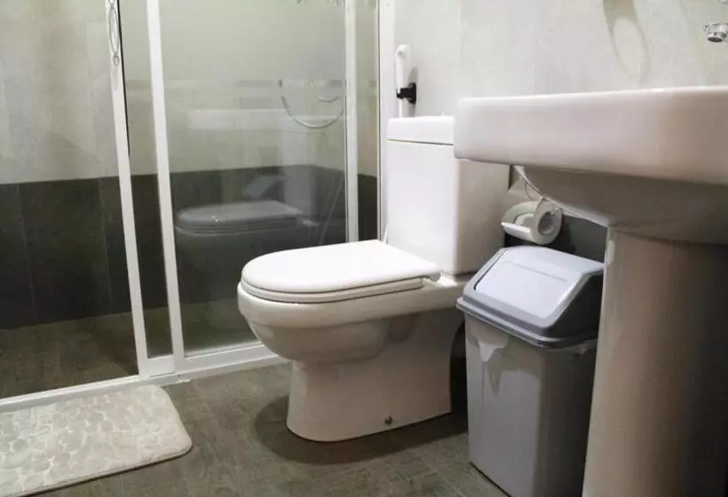 Hotelli Dewdrops At Lake Gregory