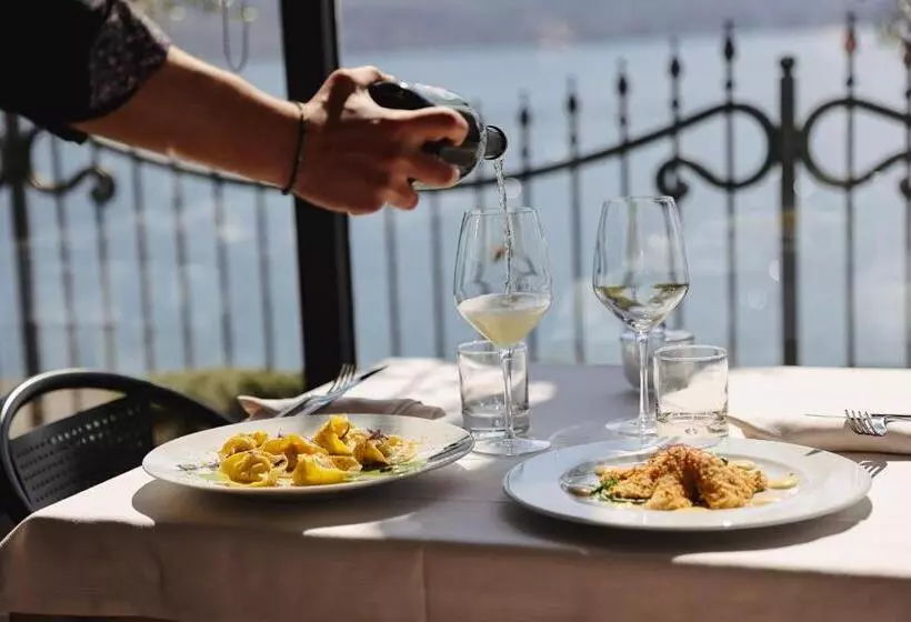 Hotelli La Foresta Monteisola