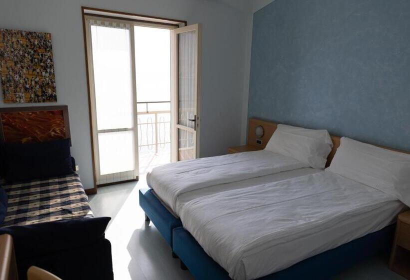 Отель La Foresta Monteisola