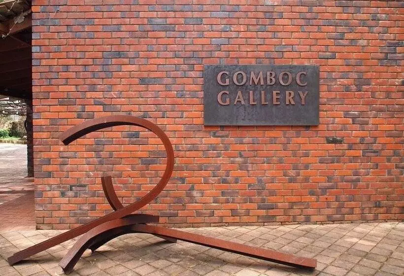 Hotelli Maya Maya At Mandoon Estate