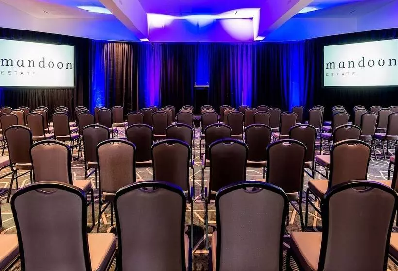 Hotelli Maya Maya At Mandoon Estate