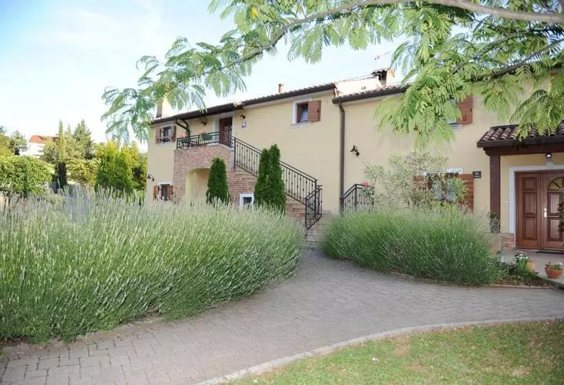 Majatalo Guest House Stancija Kovacici