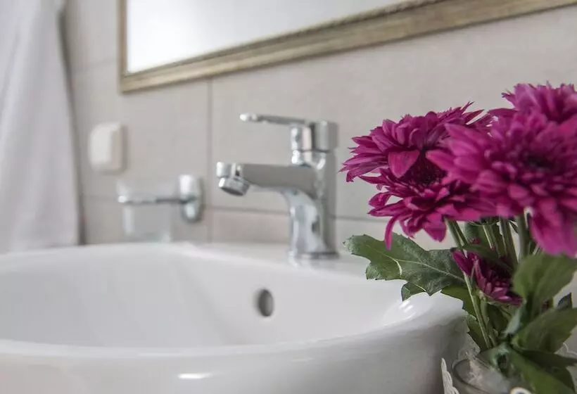 Majatalo Kadia Traditional Residences