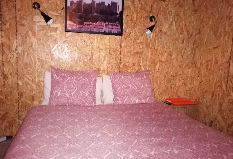 هاستل Lisbon Studios