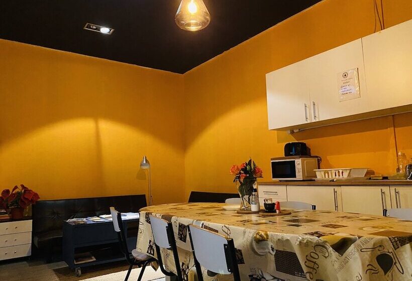 هاستل Lisbon Studios