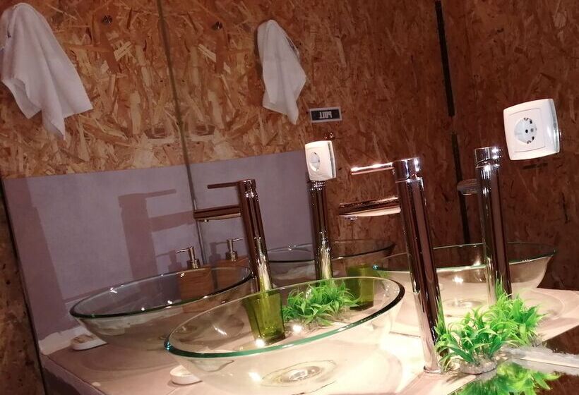 هاستل Lisbon Studios