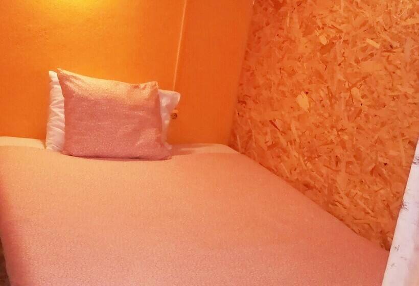 هاستل Lisbon Studios