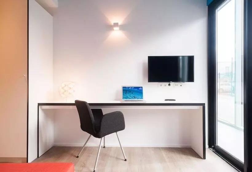 Retkeilymaja Ooostel 2be Zaventem