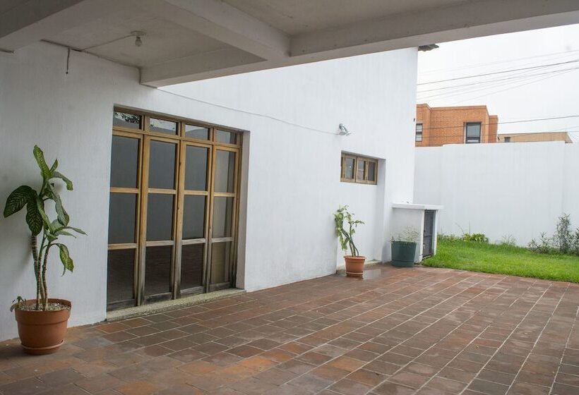 تختخواب و صبحانه Casa Nola