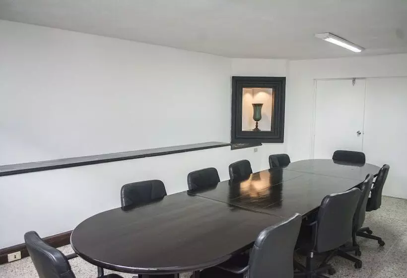 تختخواب و صبحانه Casa Nola