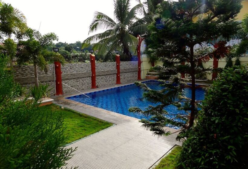 צימר The Executive Villa Inn & Suites