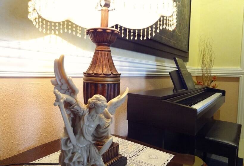 צימר The Executive Villa Inn & Suites