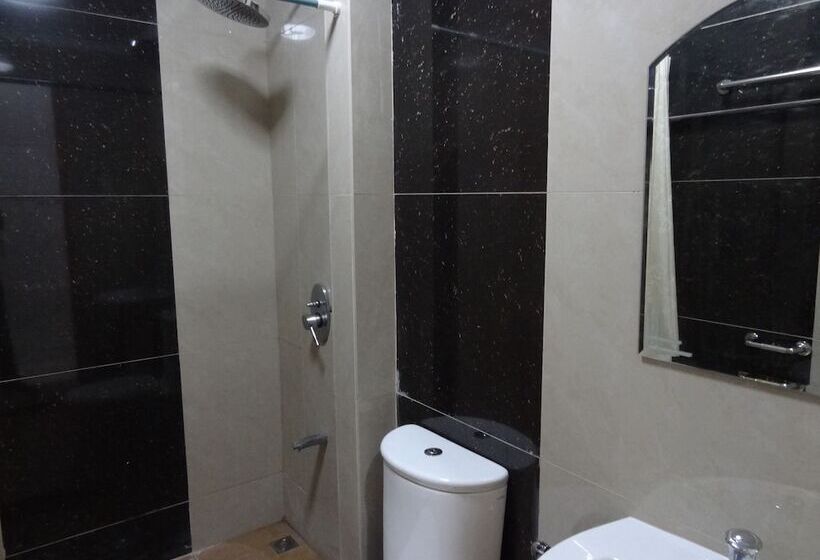 צימר The Executive Villa Inn & Suites