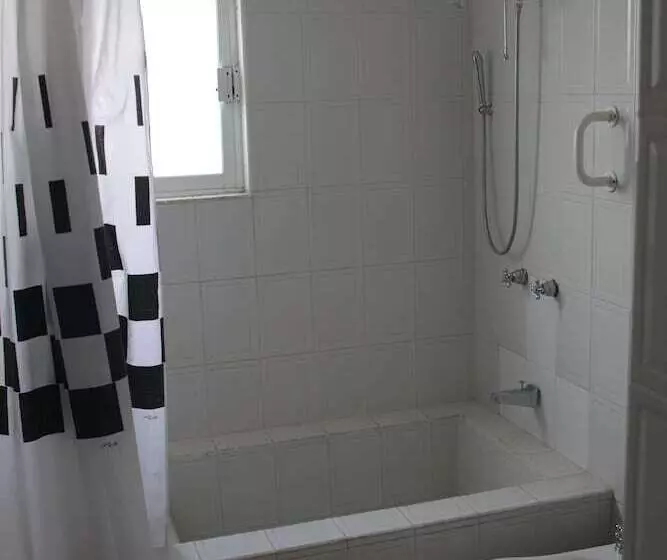 Central Bed & Breakfast