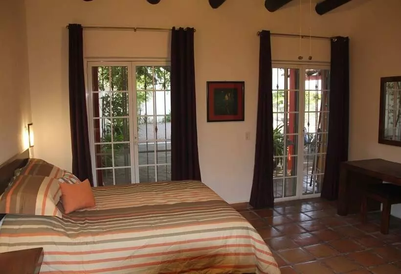 Central Bed & Breakfast