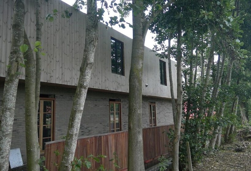 De Steenakker  Hostel