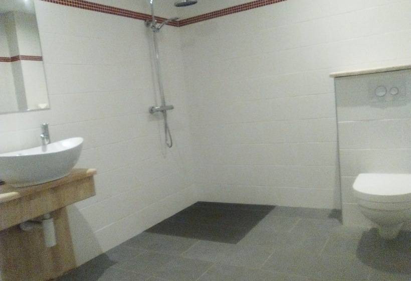 De Steenakker  Hostel