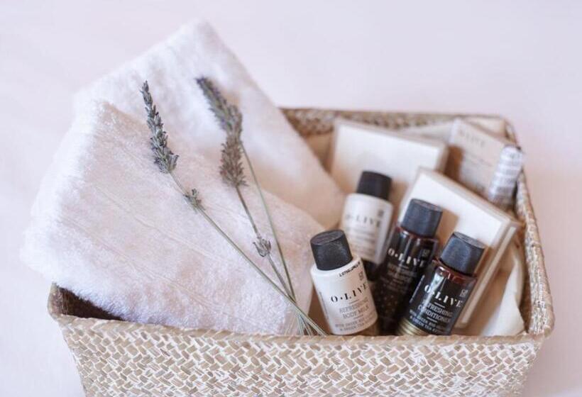 Incognito Beach Villa Santorini