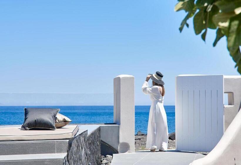 Incognito Beach Villa Santorini