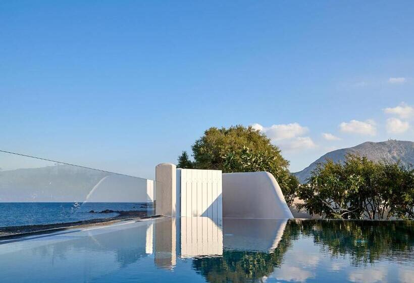 Incognito Beach Villa Santorini