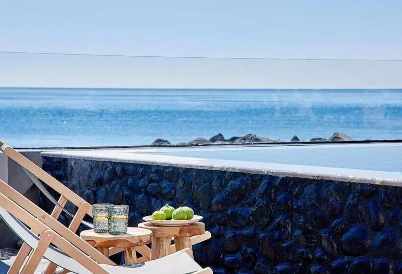 Incognito Beach Villa Santorini