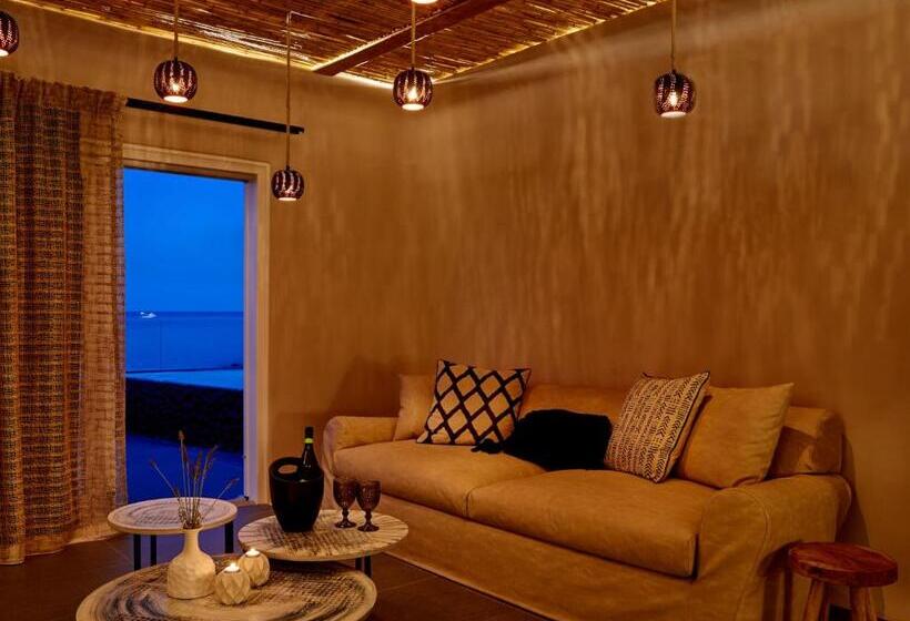 Incognito Beach Villa Santorini