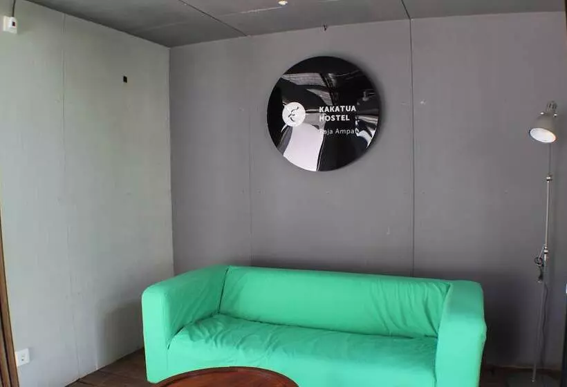 Kakatua Hostel