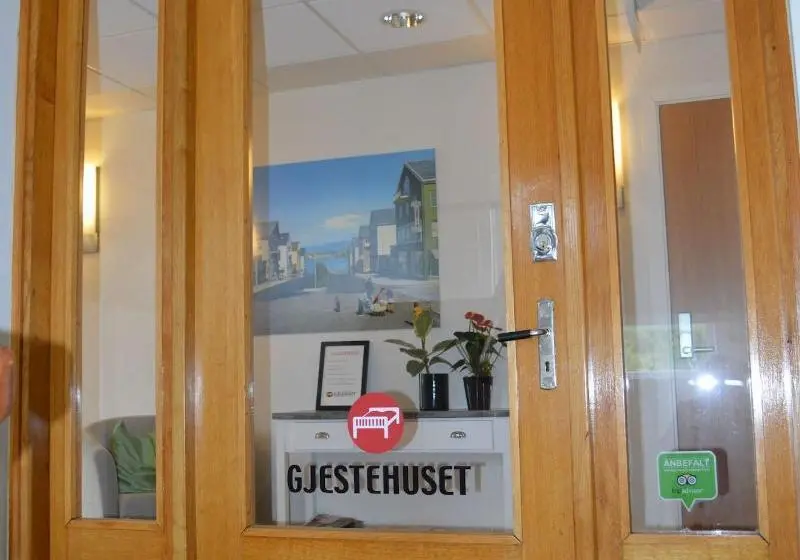 پانسیون Gjestehuset Kristiansund