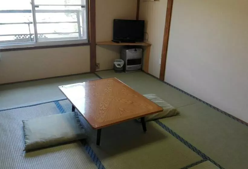 ペンション Yagisakien