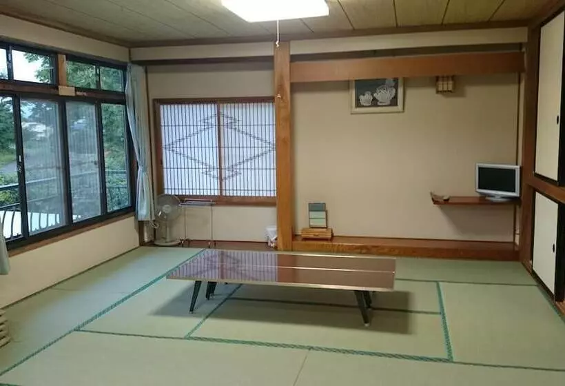 ペンション Yagisakien