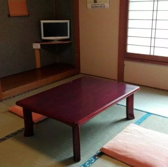 ペンション Yagisakien