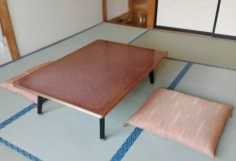 ペンション Yagisakien