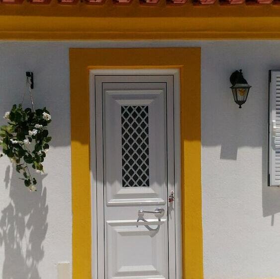 Visitar Bioucas Ii Casa Tradicional Portuguesa