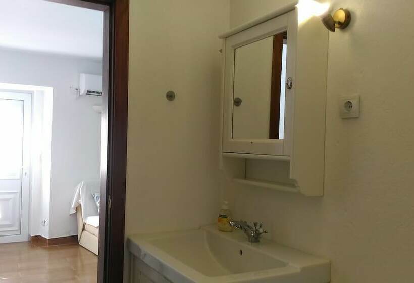 Visitar Bioucas Ii Casa Tradicional Portuguesa