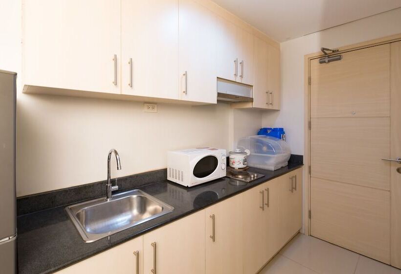 Withus Condotel At Sea Residences