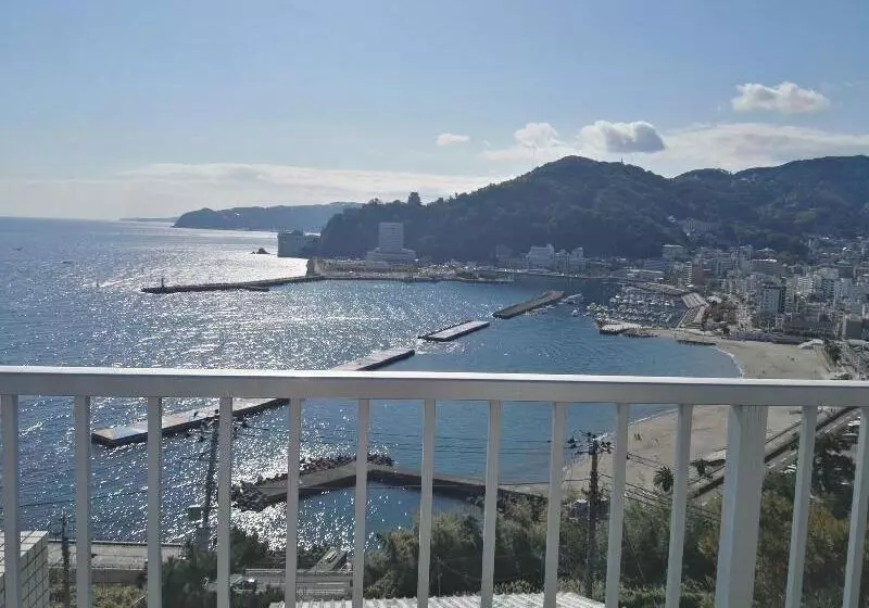 ユースホステル Atami Onsen Guest House Megumi 5 Minutes Walk From Atami Station