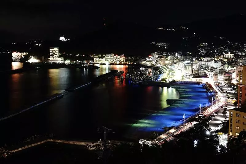 ユースホステル Atami Onsen Guest House Megumi 5 Minutes Walk From Atami Station