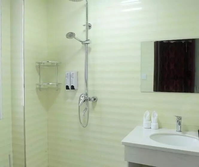 Celebrity  Apartment