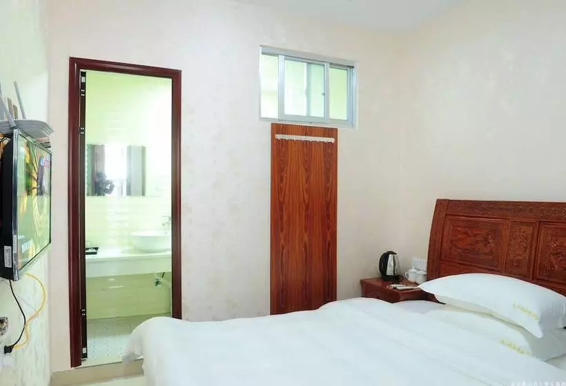 Celebrity  Apartment