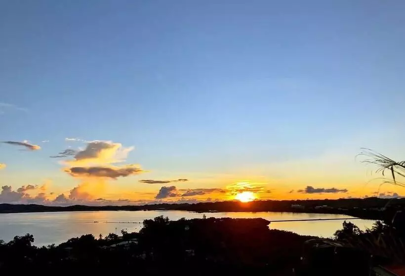 هتل Beluu Sea View Resort