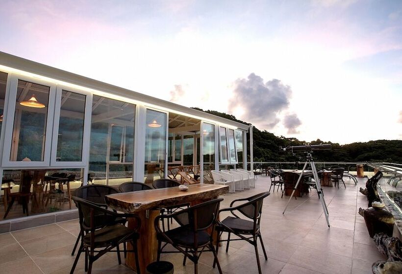 Отель Beluu Sea View Resort