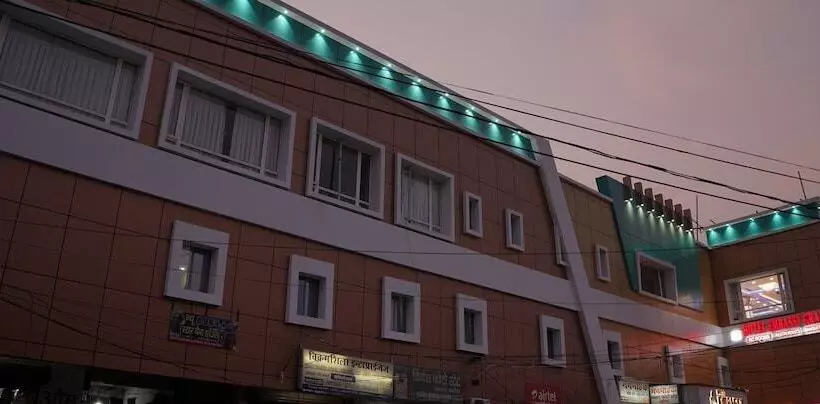 Hotelli Embassy International